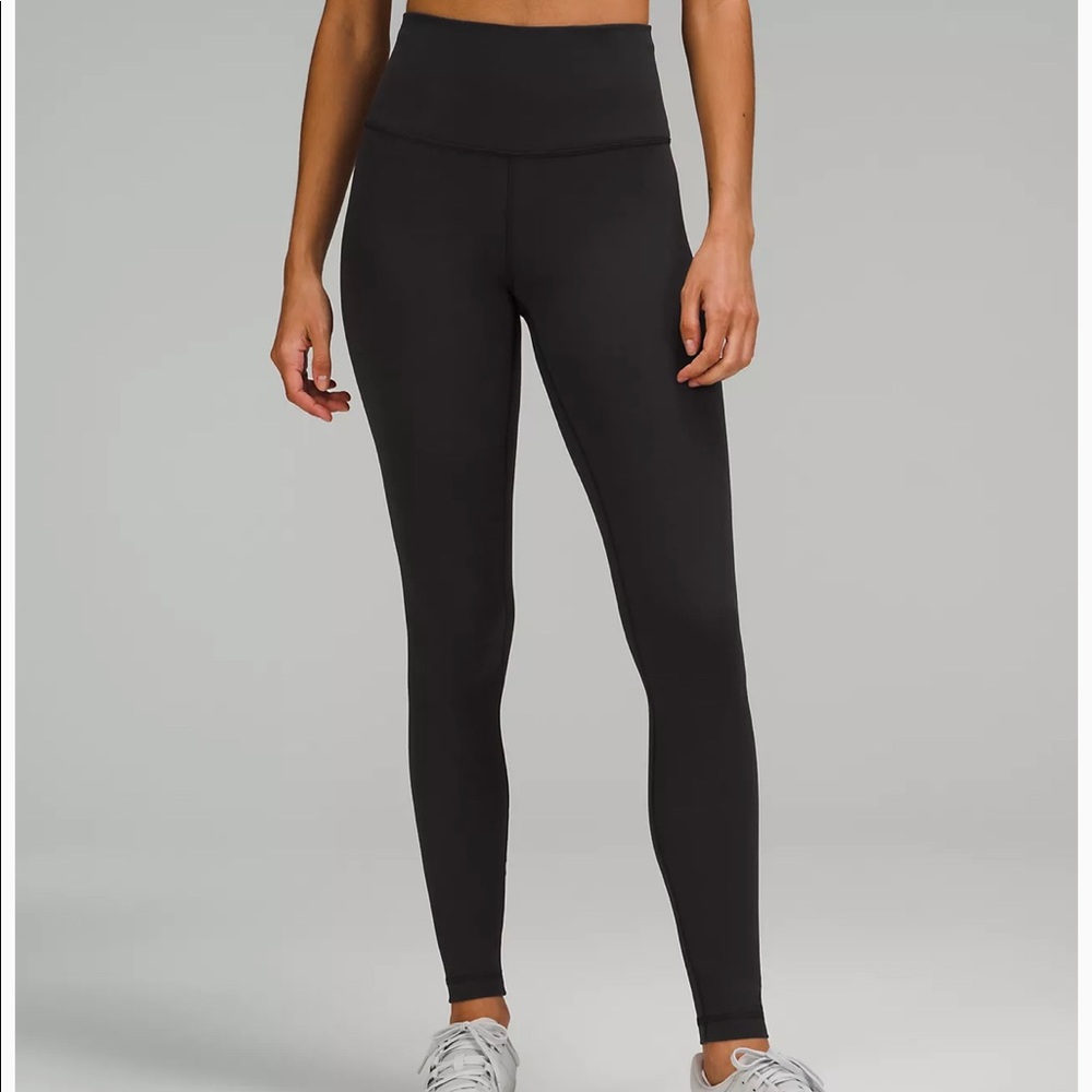 Lululemon black leggings